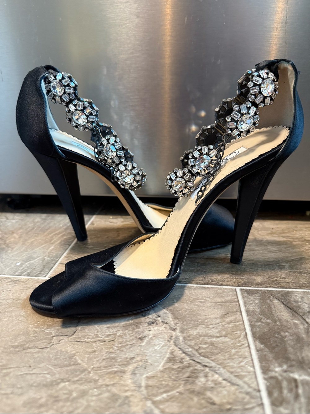 Oscar de la Renta Open-Toe High Heel Pumps - Elegant Evening Shoes. 37.5